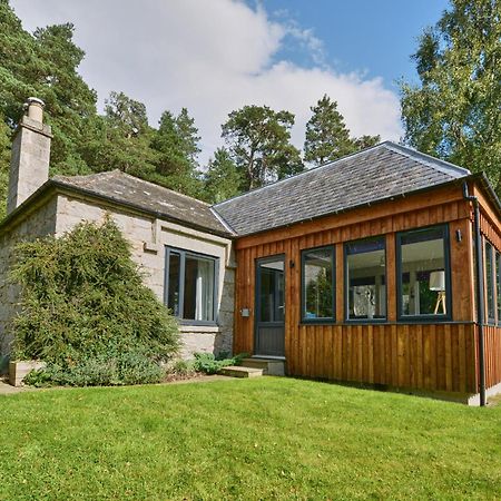 Amazing Cottage With Private Indoor Swim Pool And Hot Tub Grantown-on-Spey 외부 사진