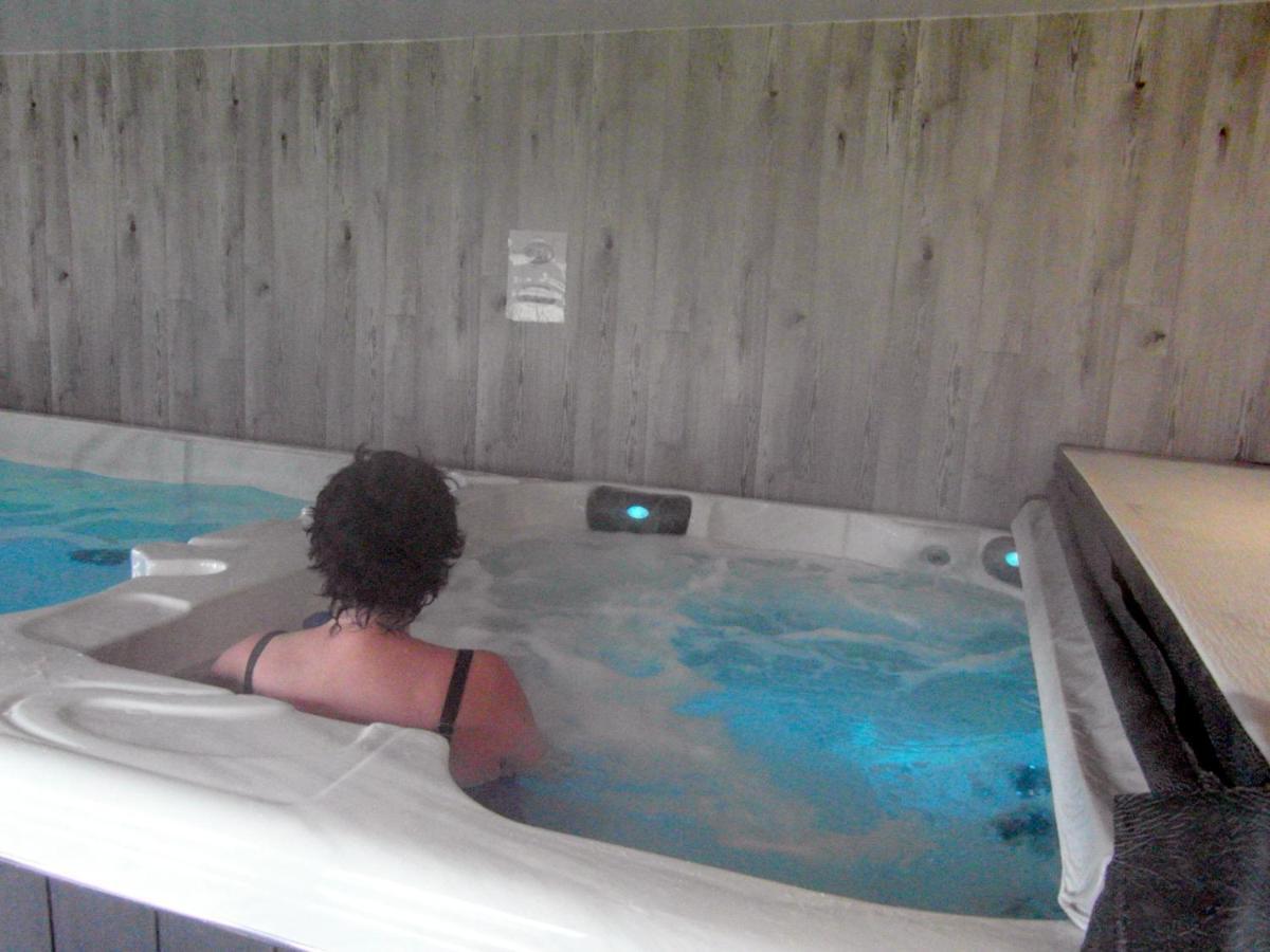 Amazing Cottage With Private Indoor Swim Pool And Hot Tub Grantown-on-Spey 외부 사진